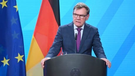 Liveblog Bundespolitik: Wadephul: Noch keine Lockerung der Grenzkontrollen möglich