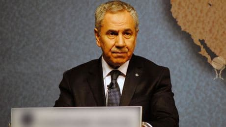 Bülent Arınç, Murat Çalık'ı ziyaret etti