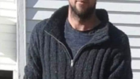 New Zealand fugitive father shot dead by police amid desperate hunt for children