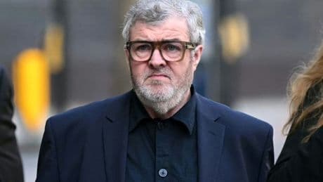London: Bruder von Liam und Noel Gallagher wegen Vergewaltigungsvorwürfen vor Gericht