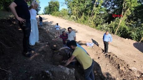 Yol çalışmasından tarih çıktı: Kurtarma kazısı başlatıldı