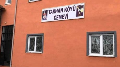 Bir şehri karıştıran olay! Cemevi'nde ezan okundu