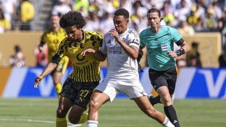 Alexander-Arnold, roto: "Estoy destrozado, era alguien que iluminaba una habitación cuando estaba en ella"