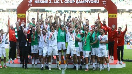 Bursaspor ile Eskişehirspor’dan dostluk maçı: Geliri yangın bölgelerine bağışlanacak