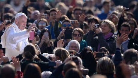« Le pape François voyait dans le peuple sa première sécurité, et dans l’échange sans filtre son hygiène spirituelle »