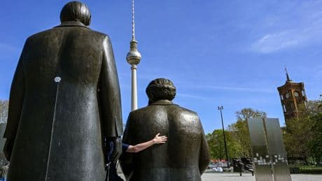 Stadtentwicklung: Baustelle in Mitte: Marx-Engels-Forum wird bald umgestaltet