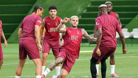 Okan Buruk'tan Victor Osimhen ve Mauro Icardi kararı: Galatasaray'ın Gaziantep FK maçı kamp kadrosu belli oldu!