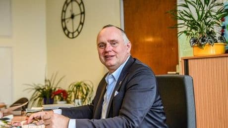 Bezirksstadtrat abgewählt: Verweigerung, „eigene Fehler einzugestehen“