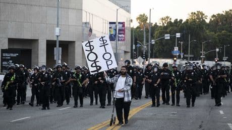 Los Angeles’taki göçmenler: Tehdit unsuru olarak sunulmak istemiyoruz!
