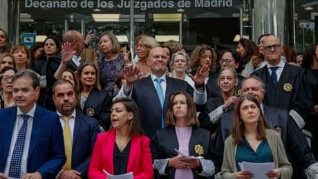 Jueces y fiscales protestan por los ataques del Gobierno a su independencia