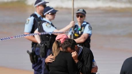 Tragödie an Strand vor Sydney - Brett zerfetzt! Surfer stirbt nach Hai-Attacke