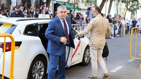 El Supremo pide al PSOE y al Congreso que le informen de los pagos hechos a Santos Cerdán y sus donaciones