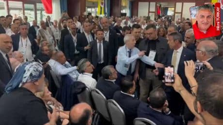 Gergin anların yaşandığı divanda konuşan Aziz Yıldırım, Ali Koç’u sert dille eleştirip ‘Aday olma’ dedi