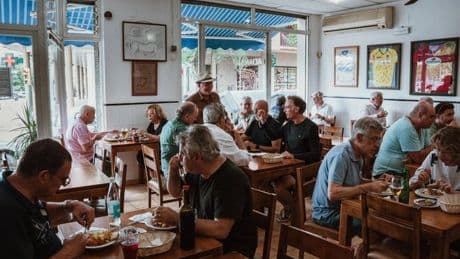 Los restaurantes que no dependen del turismo se mantienen con fuerza en Mallorca: Hay sitios que han subido mucho los precios y ahora les repercute