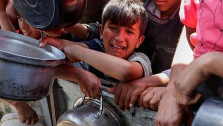 Israel aprueba hacerse con el control total de Gaza y reanudar la ayuda humanitaria tras bloquearla durante semanas