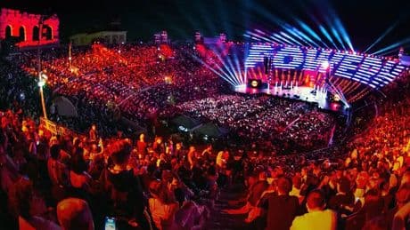 Il tormentone dell’estate con il Power hits di RTL 102.5 in diretta il 1° settembre dall’Arena di Verona