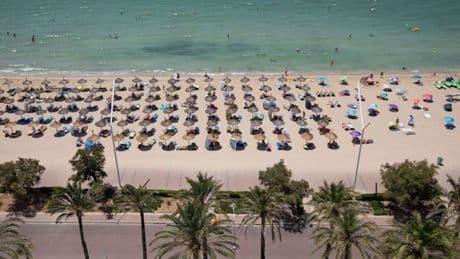 Tourismus-Beauftragter will „Entzerrung der Ferien“ – Söder widerspricht