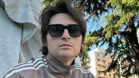 Angelo Duro, il comico accusato di evasione per 150mila euro: avrebbe usato un escamotage per pagare meno tasse