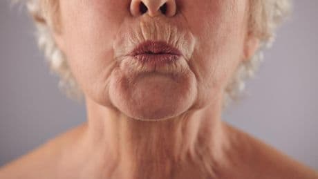 María Borbolla, maquilladora: "Para disimular las arrugas de la boca debemos evitar los pintalabios muy fluidos"