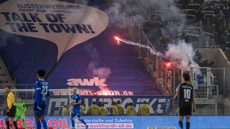 Weil der Klub nicht handelt - Stadt wirft 61 Fans aus dem Stadion