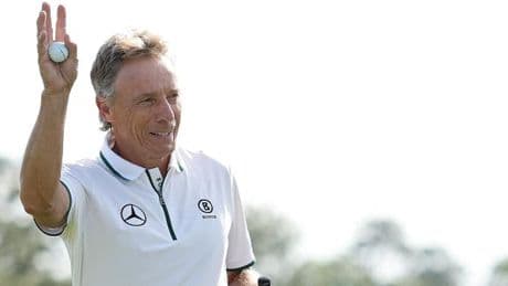 Mit Standing Ovations wird Bernhard Langer von der Masters-Bühne verabschiedet