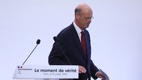 Impôt sur le revenu : l'abattement forfaitaire pour les retraités sera de 2000 euros par an, affirme Éric Lombard