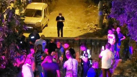 Samsun'da 'Tapulu arsam' diye yolu beton duvar ile kapattı! Mahalleli isyan etti