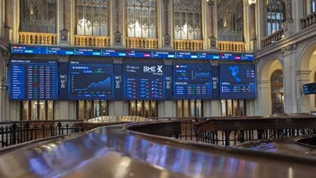 El Ibex apunta por debajo de los 15.000 puntos