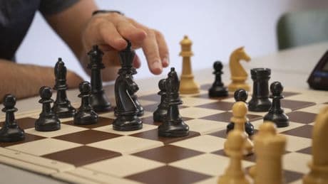 Streit im Schach: Transfrau nur wegen Preisgeld und Titelchance?