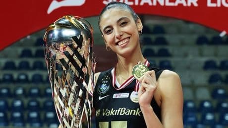 Deniz Uyanık'tan CEV Şampiyonlar Ligi açıklaması: 'Üstümüzde büyük bir sorumluluk var'