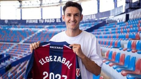 El Levante 25-26 se pone en marcha con uno de sus fichajes e Iborra de ayudante