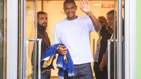 Inter, sorpresa Akanji. Anche Openda per la Juve. Rabiot consola il Milan
