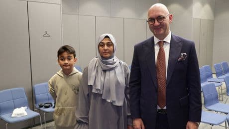 Hamileyken böbrek kanseri olduğunu öğrendi, hayatı değişti: "Hem bebeğim, hem böbreğim kurtuldu"