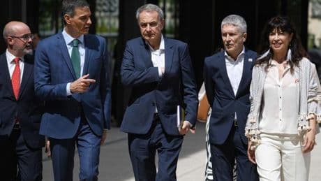 Zapatero se moviliza al rescate de Sánchez para cohesionar a las bases antes del federal: "Hay que tener visión estratégica"