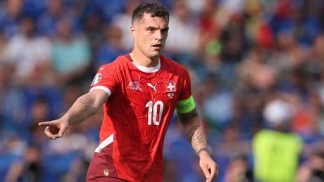 <p>Xhaka dice s&igrave; a Comolli, serve l&rsquo;incastro: la Juve aspetta due uscite</p>