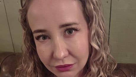 Mum's holiday from hell as 'dirty' hot tub sparks embarrassing health problem