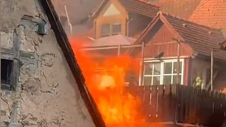 Millionenschaden nach Brand in Villingen - Anwohner filmen Flammen-Inferno