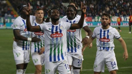 Çaykur Rizespor kazandı ve ligde kalmayı başardı