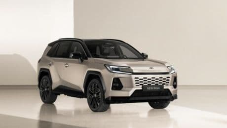Toyota Rav4, con la sesta generazione arrivano i nuovi motori ibridi. Con o senza spina – FOTO
