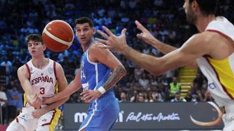 Sergio Scariolo y la "puerta que deja abierta" con De Larrea y Saint-Supéry