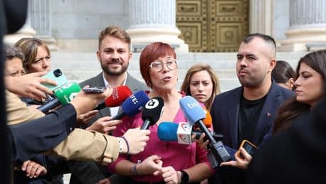 La quita de la deuda del Gobierno divide a Compromís: la diputada que dejó el grupo de Sumar la rechaza