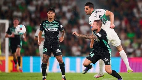 El Elche aprovecha la desidia de un Betis sin ambición