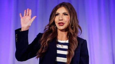Make America Fake Again: Der Maga-Look – warum die Frauen in Trumps Orbit alle gleich aussehen