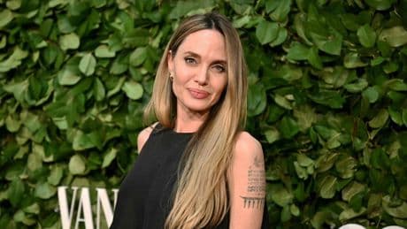 Mireia Fernández, experta en dermocosmética: “Lo que hacen los neuropéptidos es muy sencillo de explicar: le recuerdan a la piel cómo funcionar como cuando era joven”
