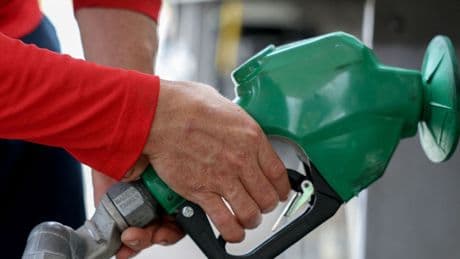 Lab24 / Il prezzo di benzina e gasolio in tempo reale in tutta Italia