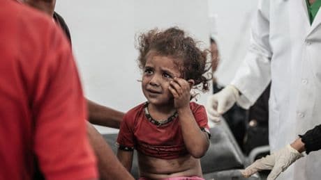 UK’s evacuation of sick Gaza children  is delayed by government red tape
