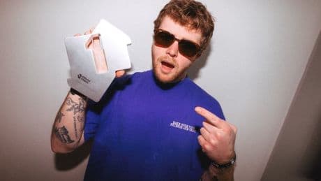 Alex Warren claims longest-running number one by US male solo artist in 70 years