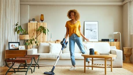 Nicht nur Unordnung: Auf 3 Dinge achten Gäste bei Ihnen zu Hause genau