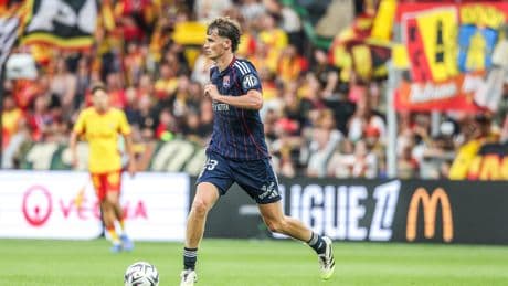 «Il va travailler pour progresser encore chez nous» : arrivé au mercato estival, Morton fait l’unanimité à Lyon