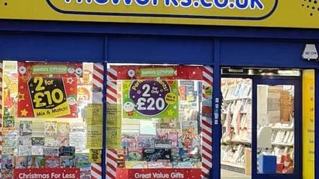 High street chain with over 500 locations shuts long-standing branch and launches huge closing down sale